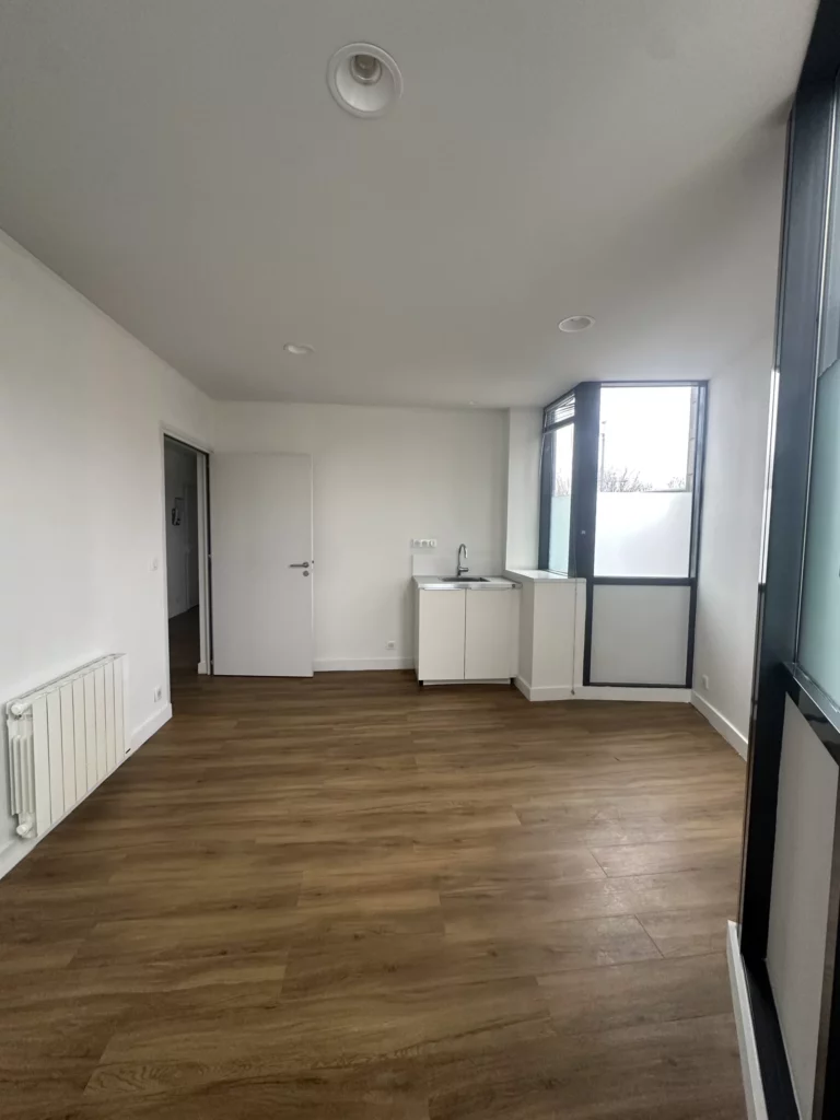 ???? LOCAL PROFESSIONNEL À LOUER – EMPLACEMENT STRATÉGIQUE AU CŒUR DE LA MADELEINE — Photo 2